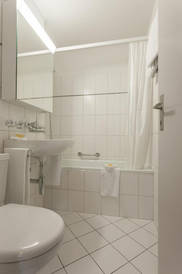 Ema House Serviced Apartments Aussersihl ซูริก ภายนอก รูปภาพ