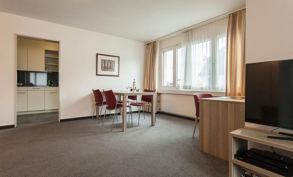 Ema House Serviced Apartments Aussersihl ซูริก ภายนอก รูปภาพ